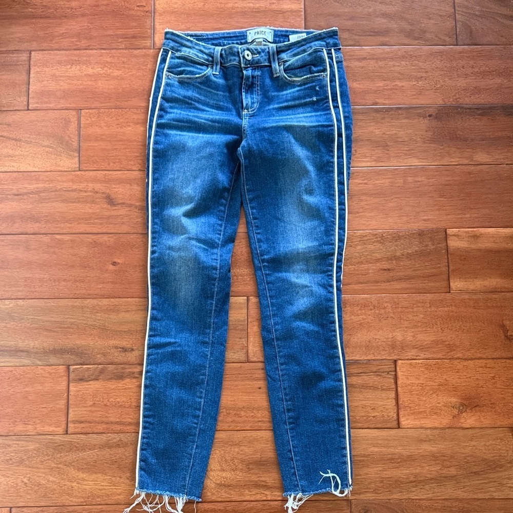 PAIGE Blue Skinny Jeans with White Accents Size 28